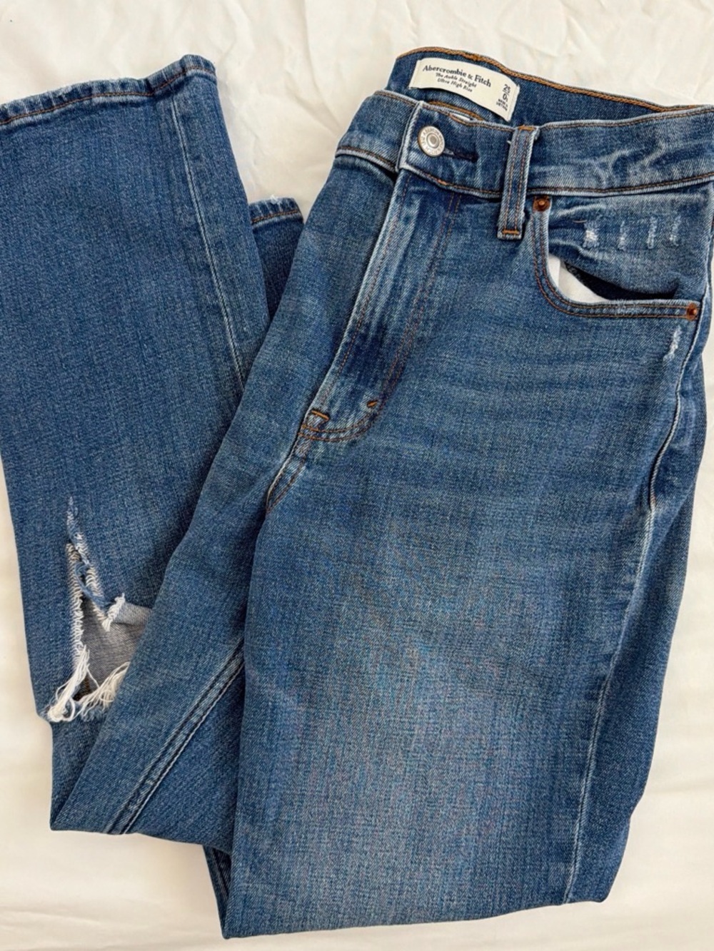 Abercrombie & Fitch Women's Boyfriend Jeans - Medium Blue Wash